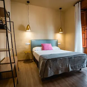 2* Konukevi Veronica Centro