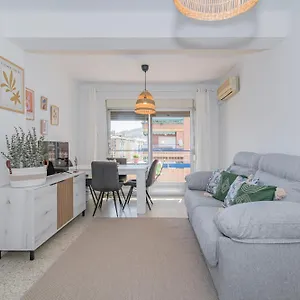 Delfin Retreat Con Terraza Junto A Parada De Metro Apartamento